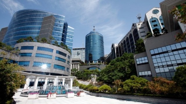 Đại hoc Seo Kyeong - Học làm đẹp - Makeup Artist