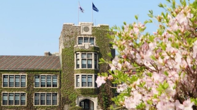 Vẻ đẹp khó cưỡng của trường Đại Học Yonsel