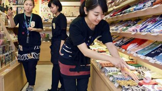 Tuyển gấp nhân viên bán hàng tại Hàn Quốc