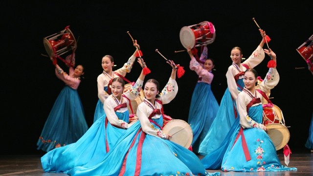 “BÁN CÁI NÓNG” – PHONG TỤC ĐỘC ĐÁO CỦA HÀN QUỐC