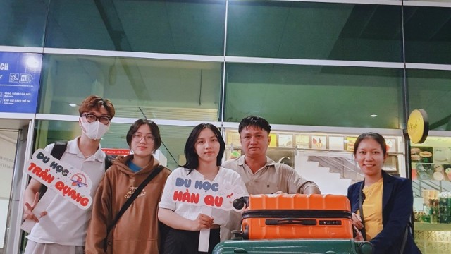 Học Sinh Trần Quang Đi Du Học Hàn Quốc