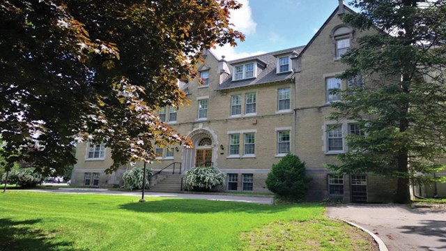 Du học Canada apply thông qua ICEAP Toronto được miễn phí ghi danh kèm cơ hội nhận học bổng hấp dẫn