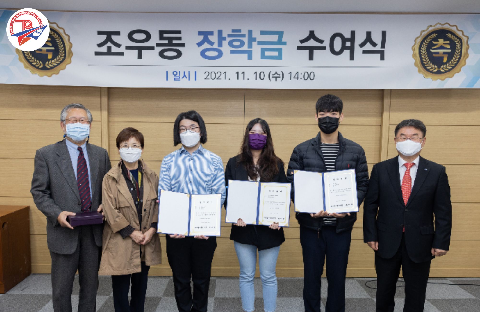 Học bổng trao cho sinh viên trường đại học quốc gia Gyeongsang